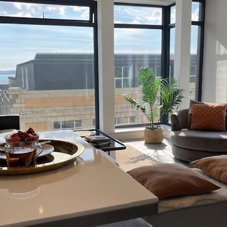 The Pad By The Beach Penthouse Apartment With Sunset And City Views 伯恩茅斯 外观 照片