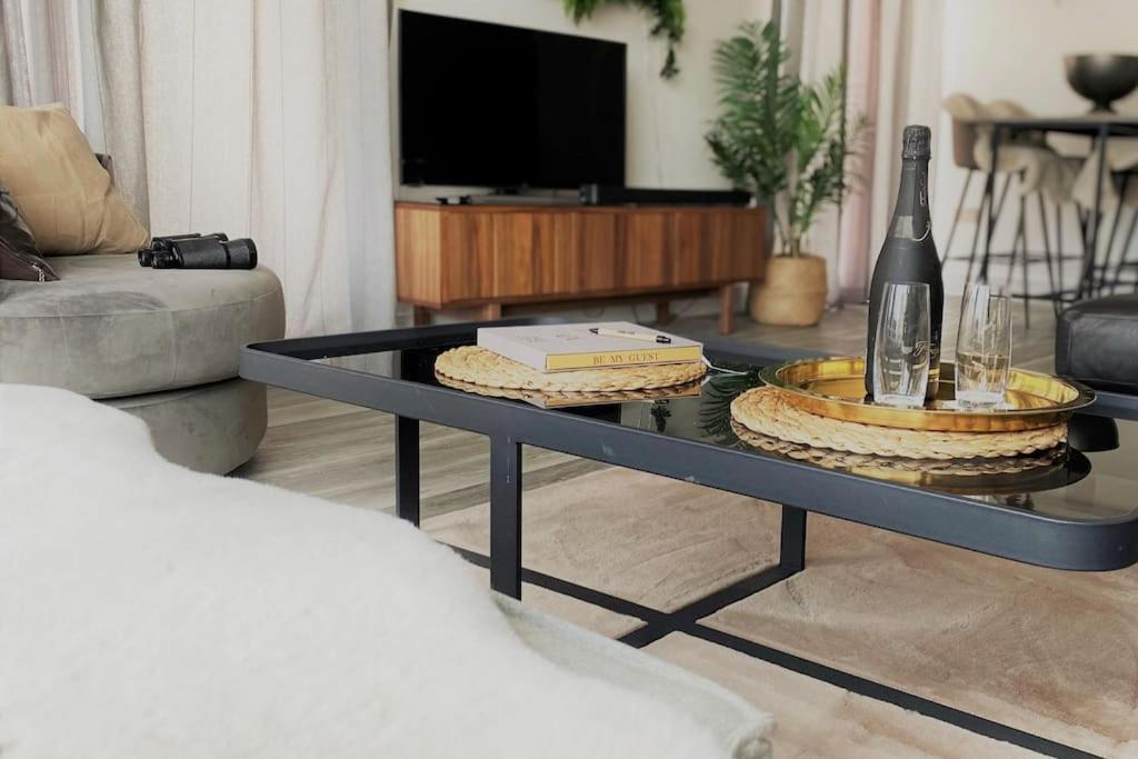 The Pad By The Beach Penthouse Apartment With Sunset And City Views 伯恩茅斯 外观 照片